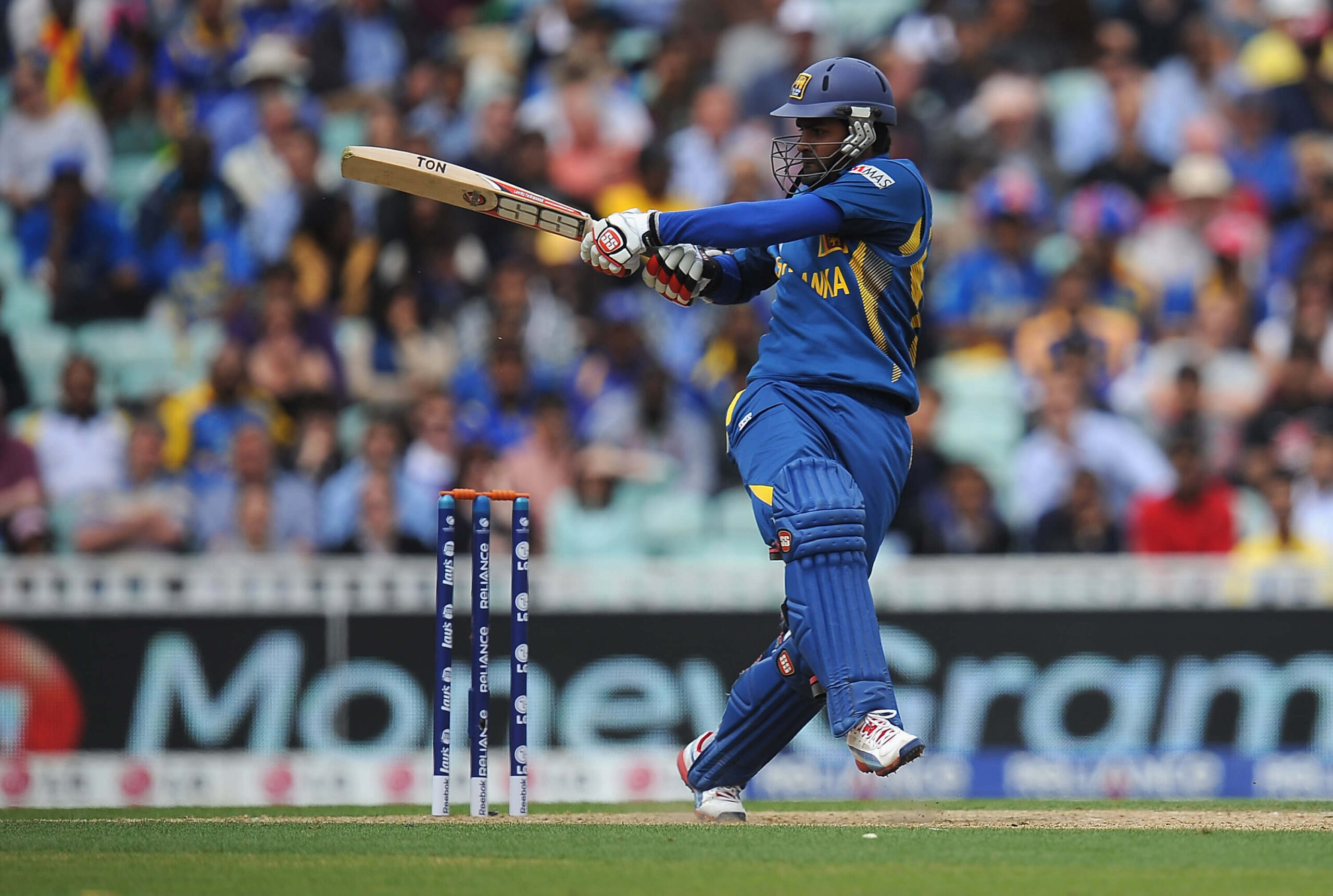 Lahiru Thirimanne quits international cricket